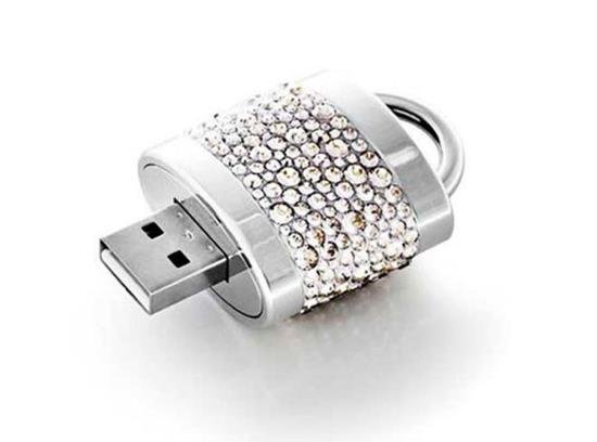 Kilit Şeklinde & Ortası Taşlarla Kaplı usb bellek